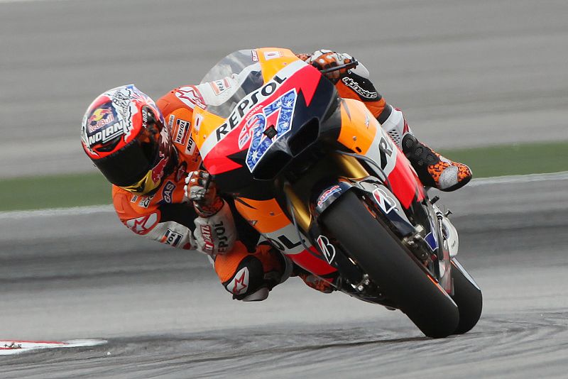 Casey Stoner no baja el ritmo en Valencia