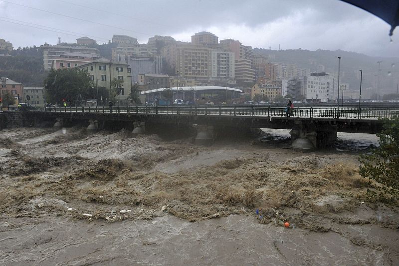 Siete personas mueren en Génova por las inundaciones, dos de ellas son niños