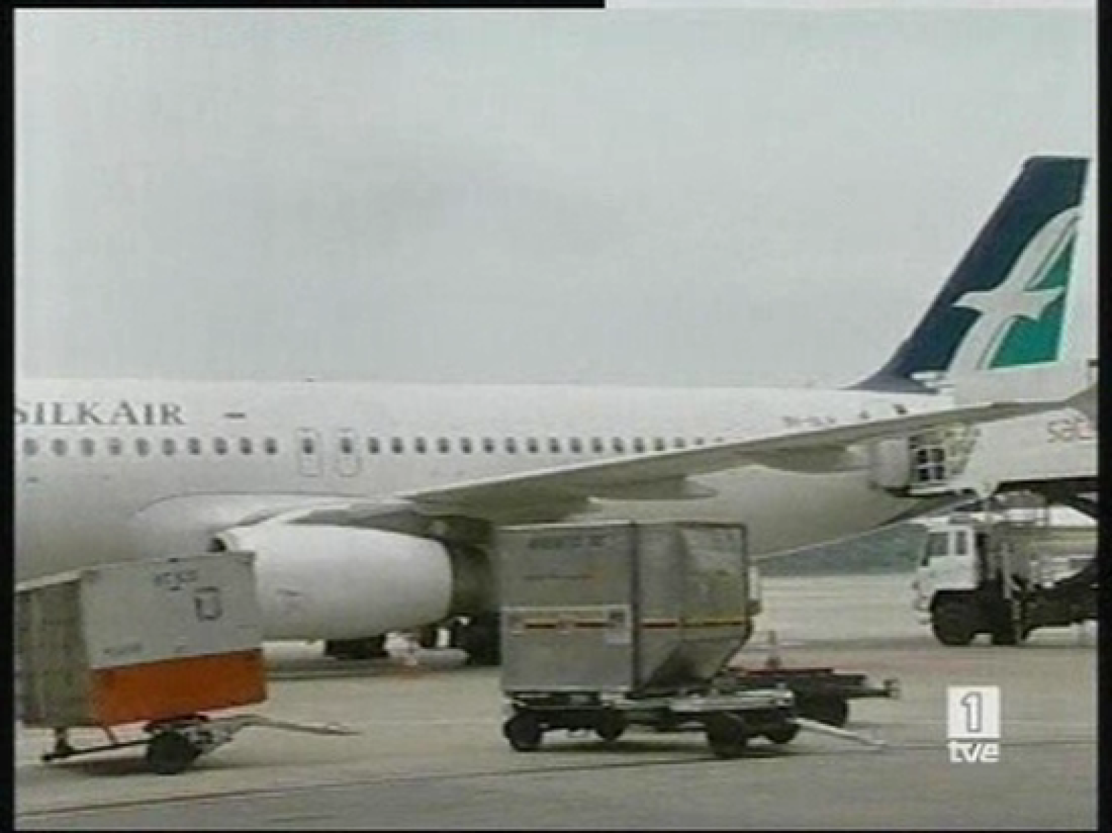 El primer avión de la ONU ya ha aterrizado en Birmania | Ver