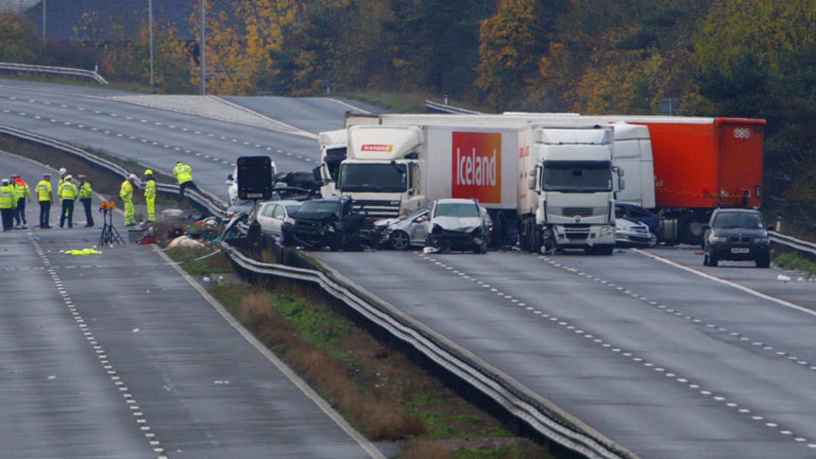 Al menos siete personas han muerto en un grave accidente de tráfico en el Reino Unido