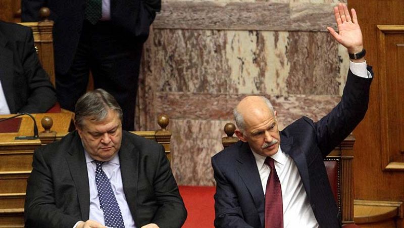 Papandréu dice que avanza en las consultas para crear un gobierno de cooperación