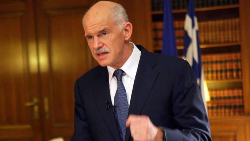 El acuerdo para el gobierno de unidad en Grecia sigue atascado pese a la dimisión de Papandréu