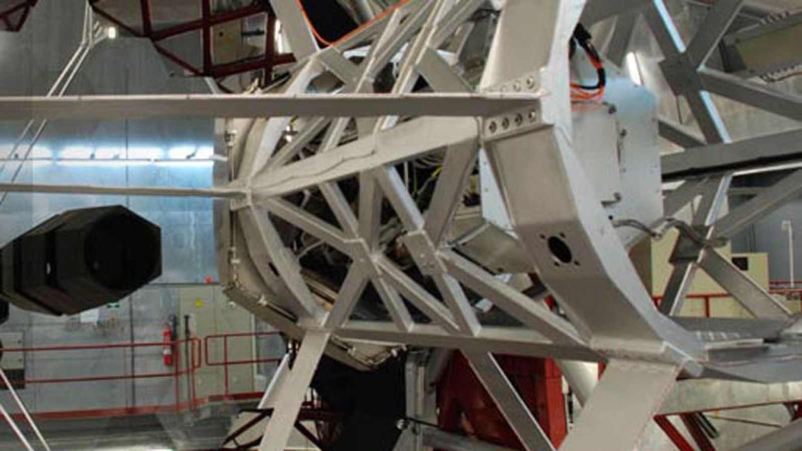 Informe Semanal: Espías del universo