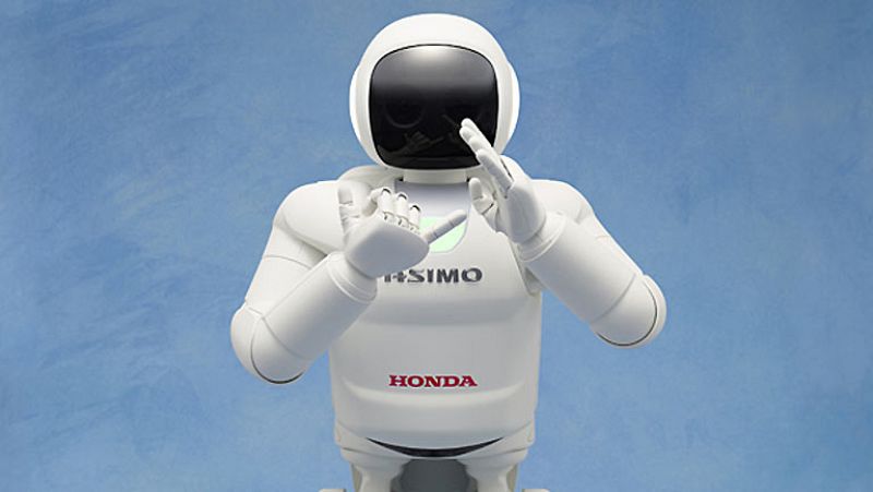 El robot ASIMO evoluciona: más hábil, con nuevas manos y salta a la pata coja