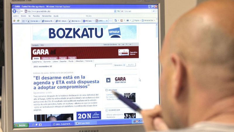 ETA condiciona su "desarme" al acercamiento de presos y a la salida de las fuerzas de seguridad