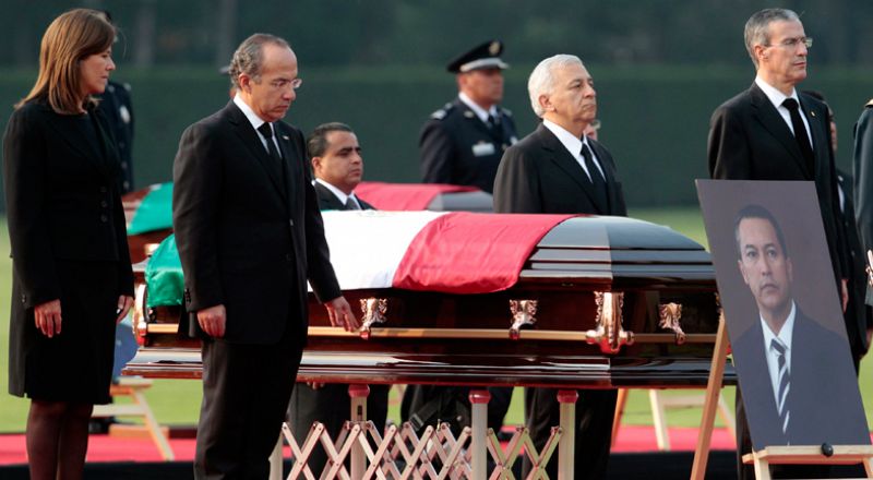 México despide en un funeral de estado a su ministro de Gobernación, José Francisco Blake
