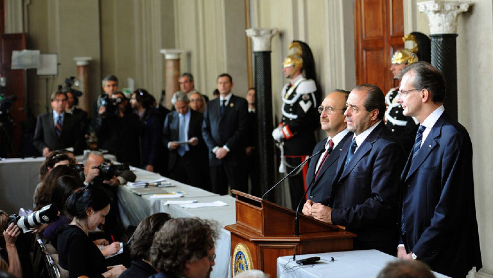 Italia establece contacto con las fuerzas políticas para formar el nuevo gobierno