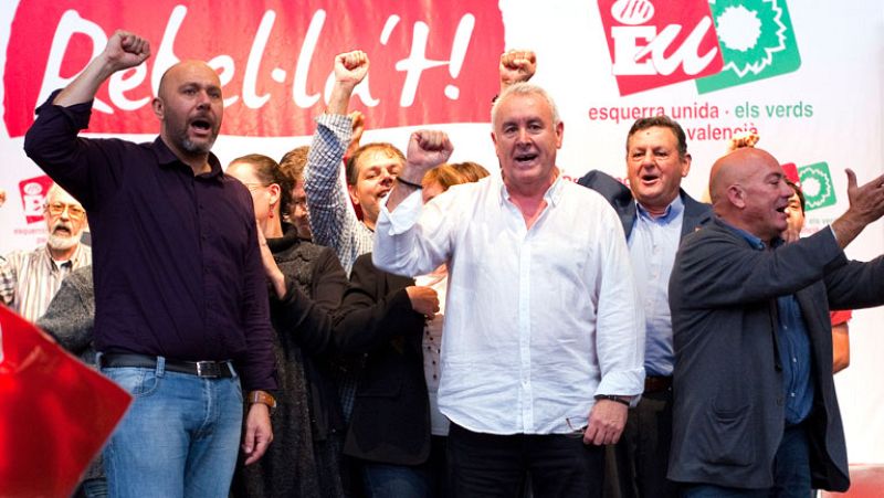 Lara pregunta a Rajoy si estará "al lado de Camps", acompañándole "en el banquillo"