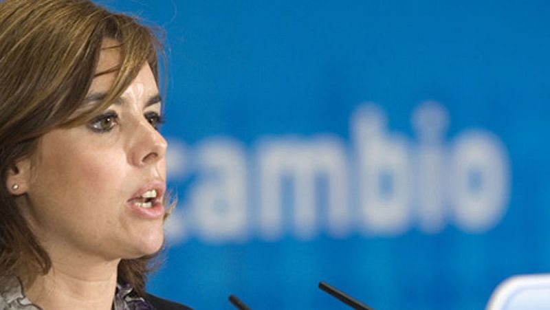 Rajoy designa a Santamaría para el traspaso de poderes que "debe producirse cuanto antes"