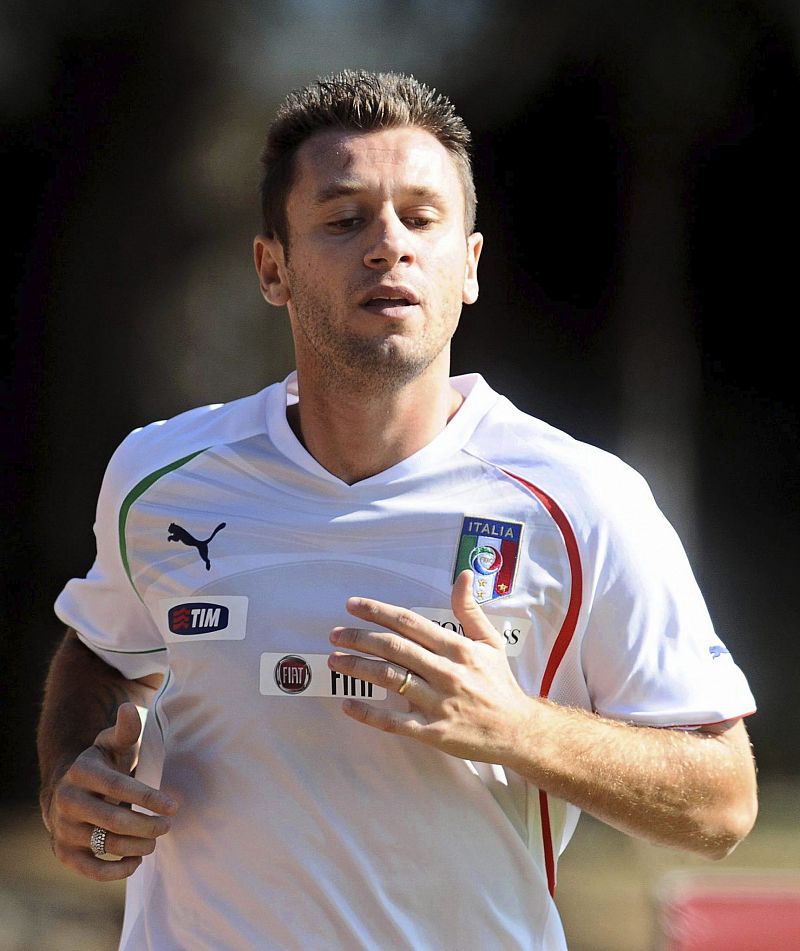 Cassano acude a la ciudad deportiva del Milan tras su operación de corazón