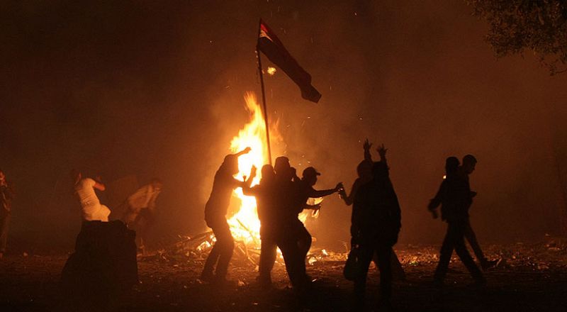 Continúan los enfrentamientos violentos en Egipto pese a las promesas de la Junta Militar