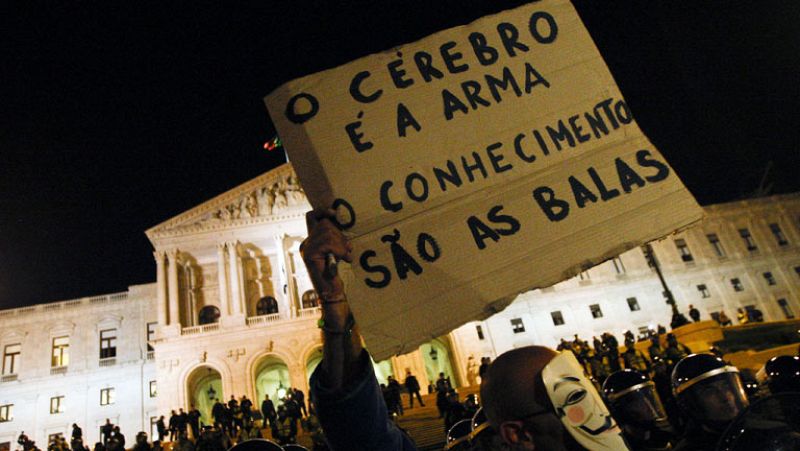 La huelga general que vive Portugal contra los recortes paraliza los transportes públicos del país