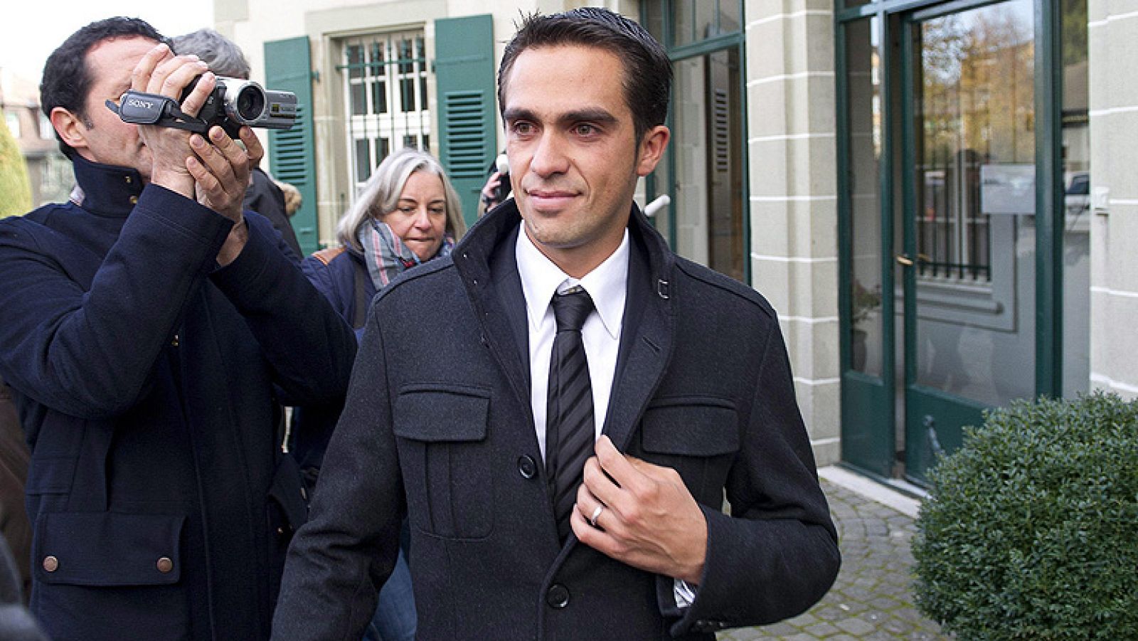 La cuarta y última jornada de la audiencia que enfrenta a Alberto Contador y al tándem UCI-AMA ha concluido en la sede del TAS, en Lausana, con buenas sensaciones para el corredor español, según fuentes de su defensa.