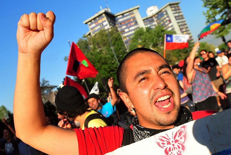 La 'Marcha Latinoamericana por la Educación' reune a miles de personas en Chile