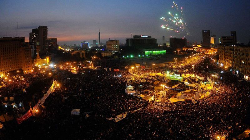 La plaza Tahrir exhibe su fuerza en un renovado desafío al poder militar