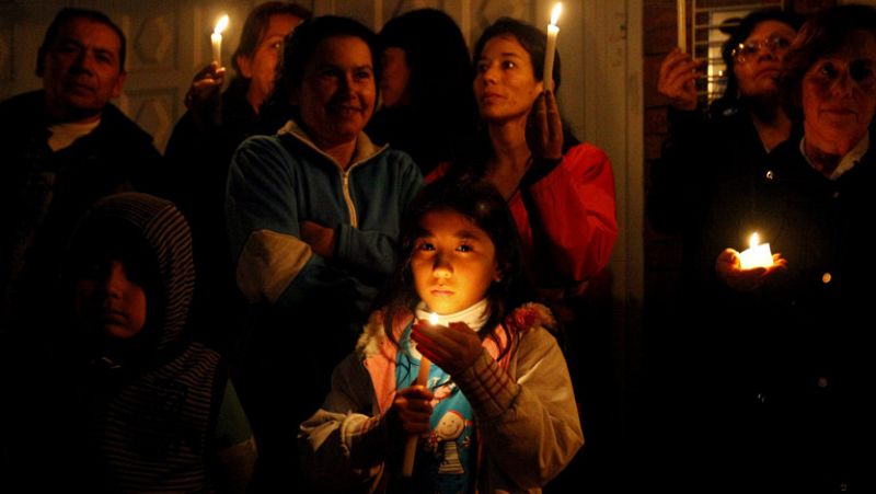 El Ejército de Colombia halla un rehén vivo tras el fusilamiento de cuatro secuestrados por las FARC