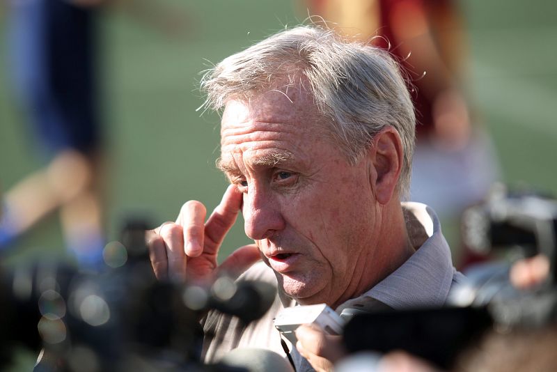 Cruyff: "Hay que dar confianza a este Barça, la merece"