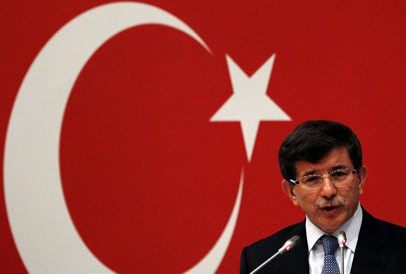 Turquía no descarta la creación de una "zona tapón" para los civiles en el norte de Siria