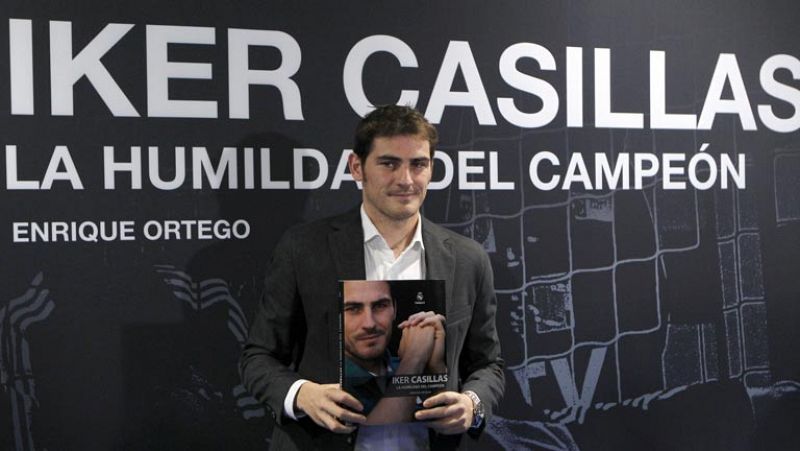 Casillas: "Me asusté, no entendía muy bien por qué escribir un libro sobre mí"