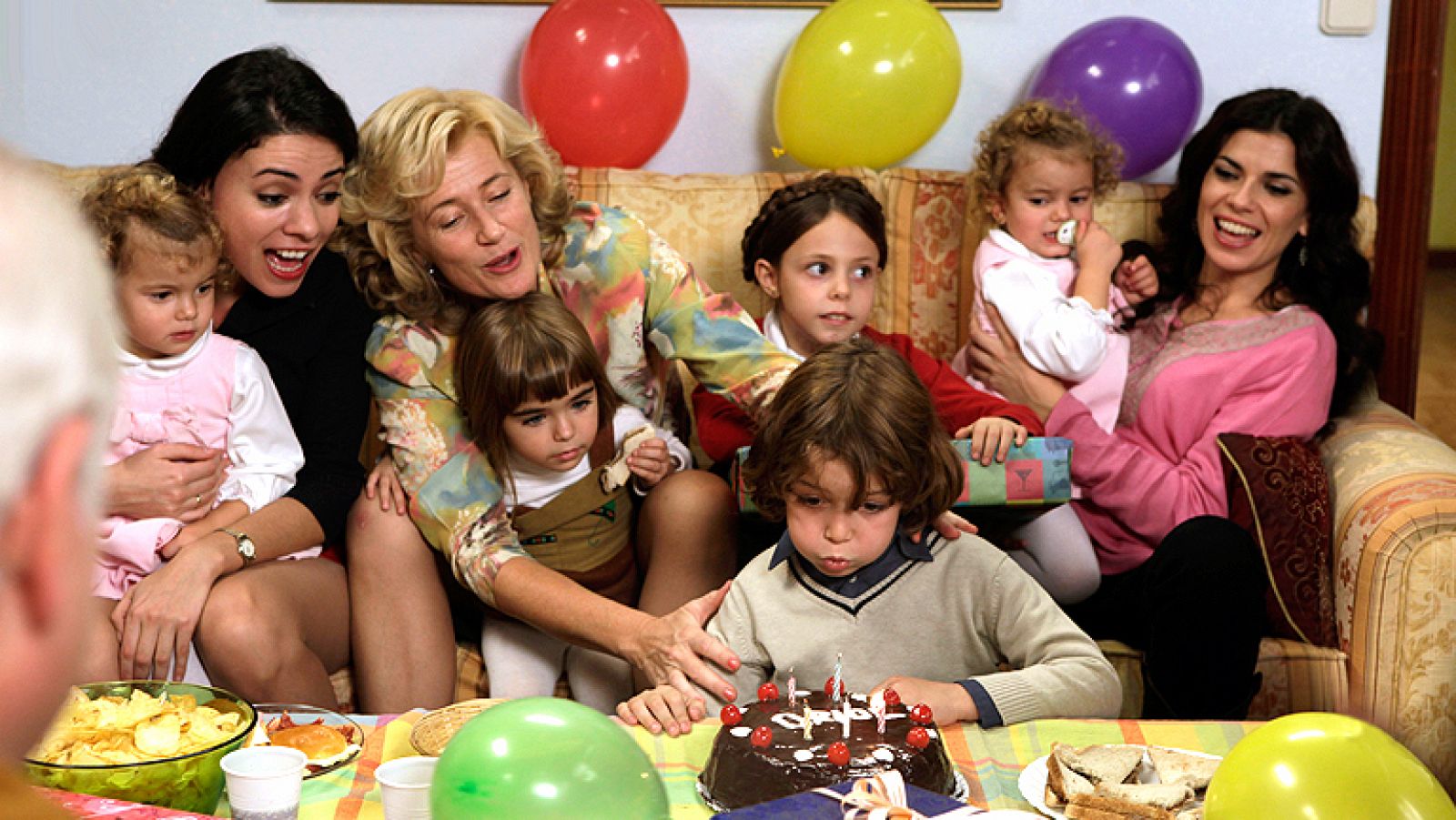 Cuéntame cómo se hizo el capítulo 227: "Un secreto y muchas mentiras"