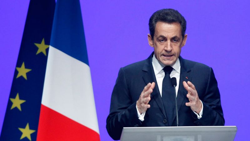 Sarkozy llama a "refundar Europa" para restaurar su credibilidad a base de disciplina