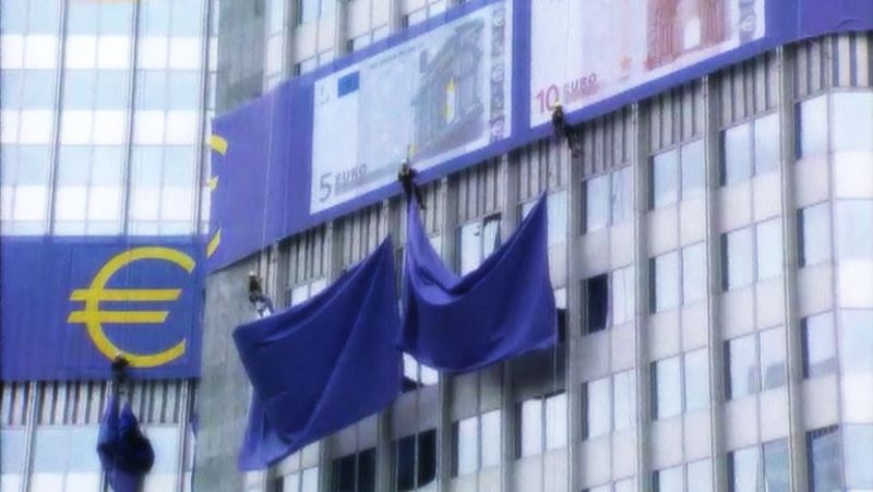 En Portada. "Con el euro en el bolsillo"