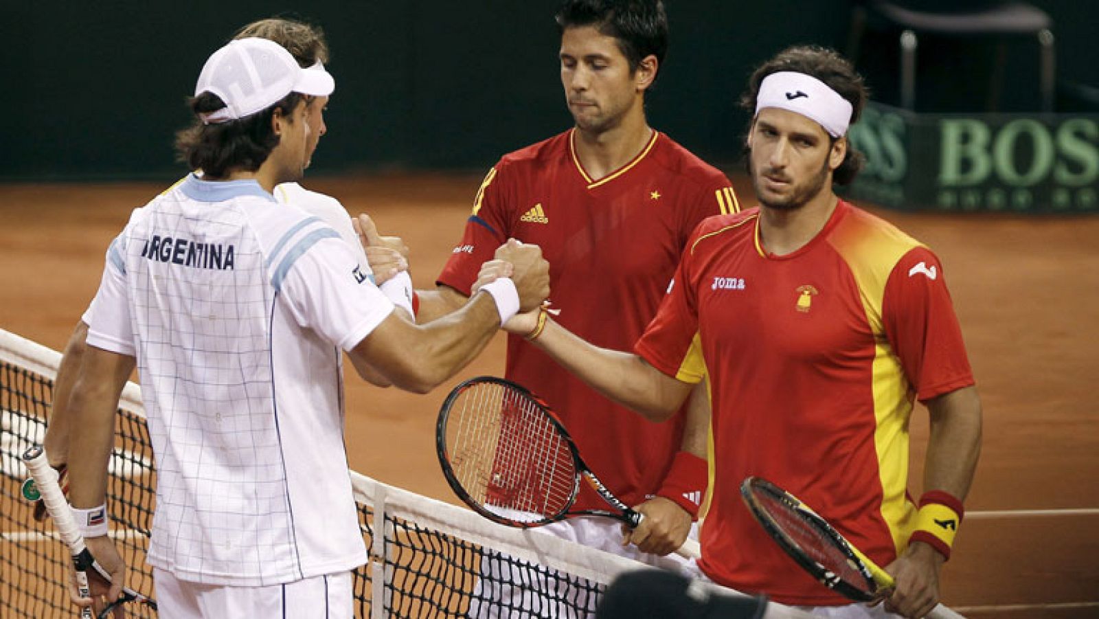 Últimos dos puntos del partido de dobles de la final de la Copa Davis 2011. La pareja argentina Nalbandián-Schwank vence a la española de Feliciano López-Fernando Verdasco