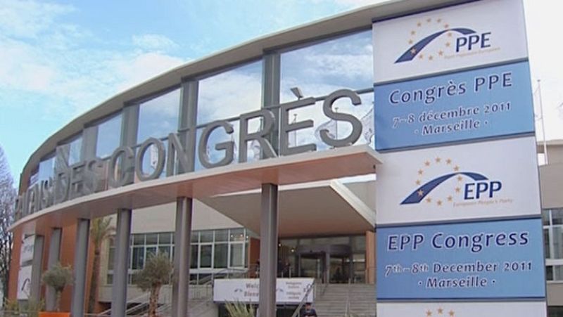 Rajoy viaja hoy a Marsella para participar en la Cumbre del PPE y verse con Merkel y Sarkozy