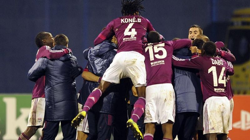 El Dinamo de Zagreb destituye a su entrenador tras la goleada ante el Lyon