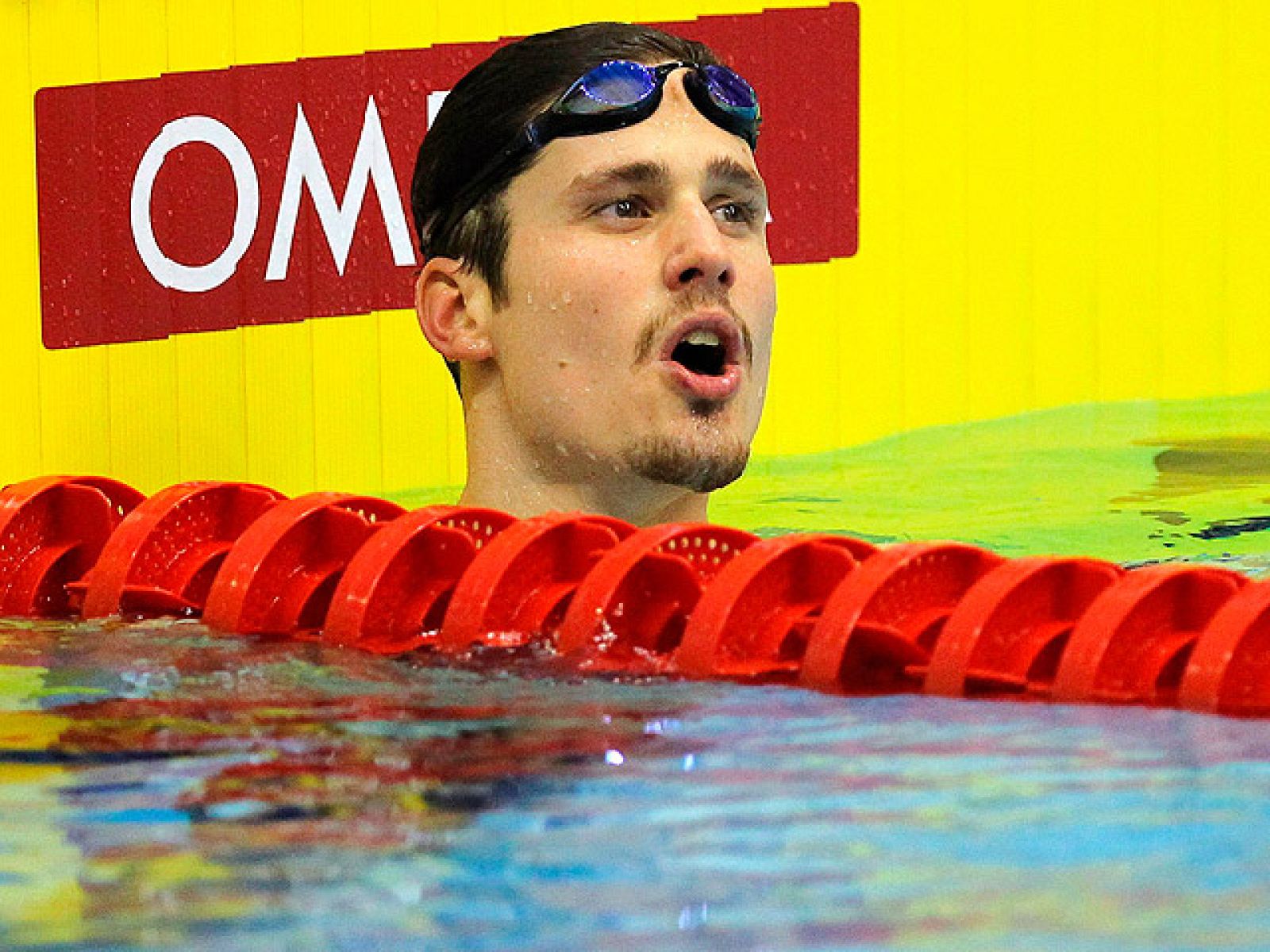 El nadador español Aschwin Wildeboer ha dado este viernes el  tercer oro a la delegación nacional presente en los Campeonatos de  Europa de piscina corta, que se están disputando en la localidad  polaca de Szczecin hasta el domingo, al adjudicarse la