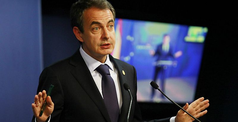 Zapatero reconoce que fue el debate en la Red lo que paralizó la Ley Sinde