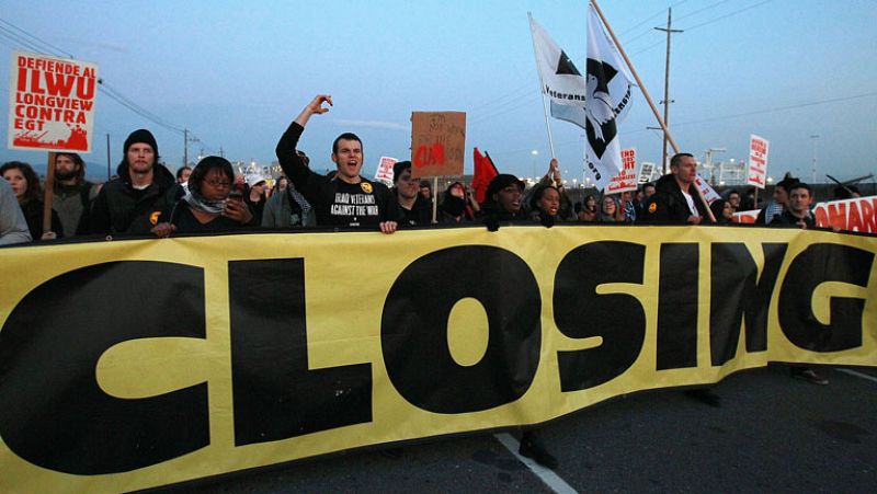 Los "indignados" de EE.UU. paralizan varios puertos de la Costa Oeste