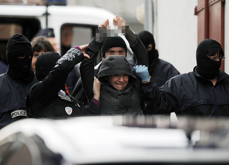 Detenidos en Francia dos presuntos etarras en relación a un zulo de ETA descubierto en 2009