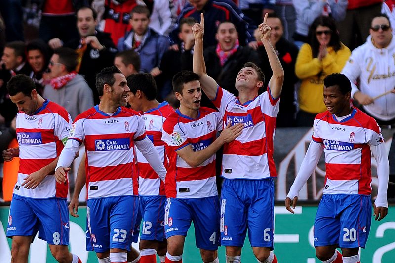 El Granada cierra con victoria un 2011 para enmarcar