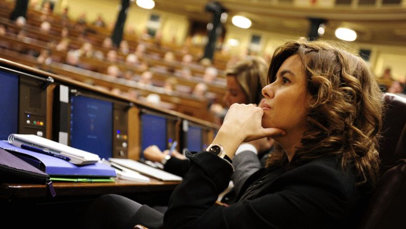 Soraya Sáenz de Santamaría, de la mano derecha de Rajoy en el Congreso a la Moncloa