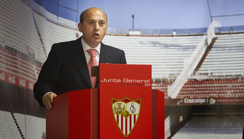 La condena por el 'caso Minutas' complica la continuidad de Del Nido al frente del Sevilla