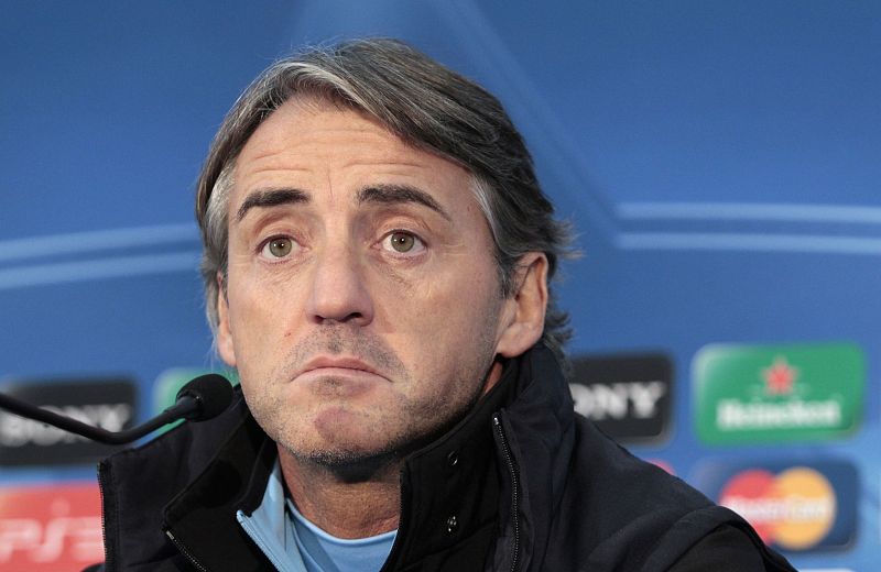 Mancini: "Tévez solo se marchará traspasado"