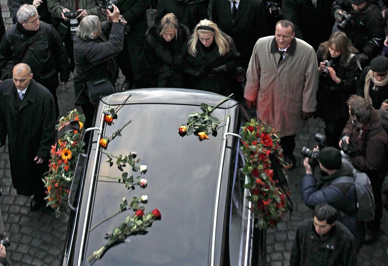 Los restos mortales de Havel, trasladados al Castillo de Praga para recibir el último adiós