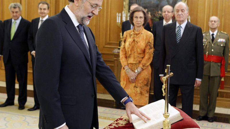 Mariano Rajoy es ya el presidente del Gobierno de España tras jurar su cargo ante el rey