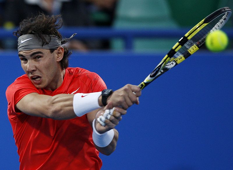 Rafa Nadal se mide a cinco 'tops' mundiales en Abu Dhabi