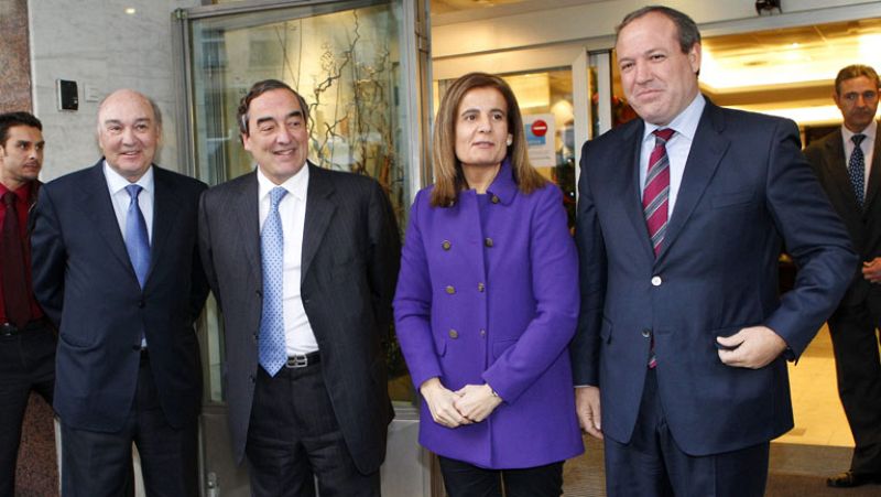 La ministra de Empleo inicia los contactos con patronal y sindicatos para la reforma laboral