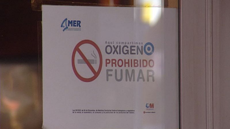 La ley antitabaco 'ayuda' a unos 600.000 españoles a dejar de fumar