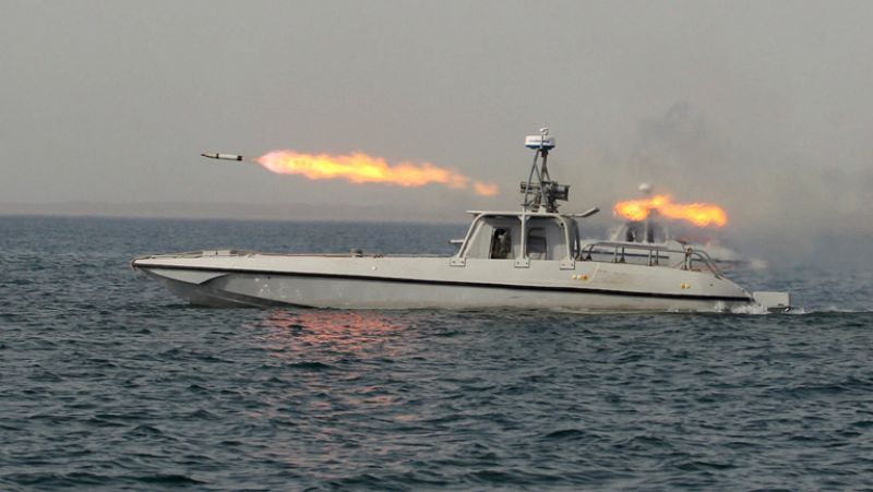 Irán dice que ha retrasado el lanzamiento de un misil de largo alcance en el Golfo Pérsico