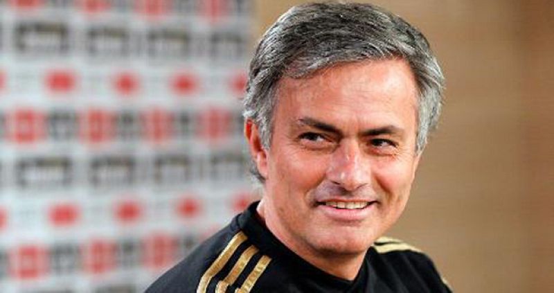 Mourinho: "No me gustaría que se marchara ningún jugador. Somos pocos"