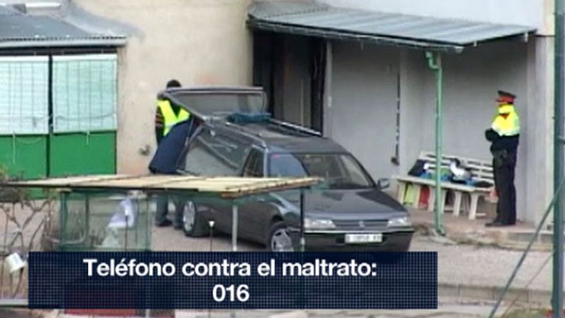 Los Mossos buscan al marido de la mujer hallada muerta en su casa de Barcelona