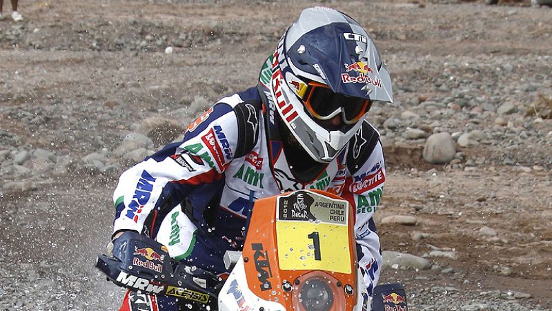 Marc Coma gana la cuarta etapa del Dakar y le recorta dos minutos a Despres