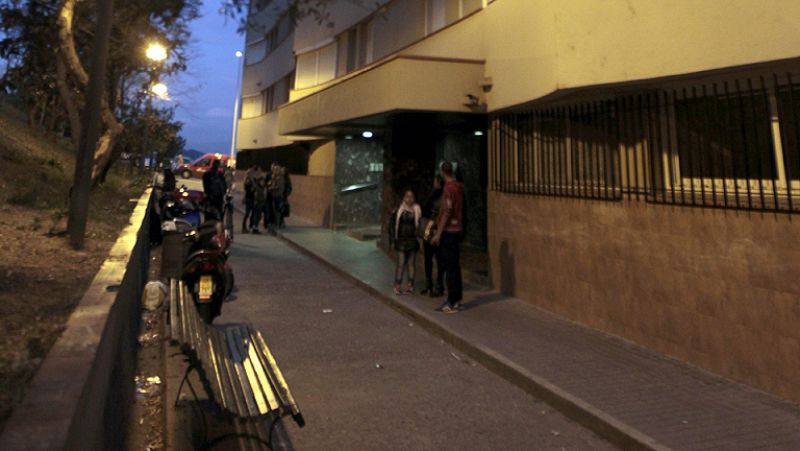Hallan el cadáver de una joven en Barcelona y buscan a su pareja huida