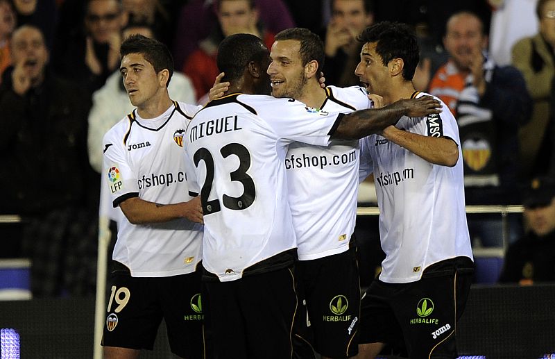 El Valencia le deja carbón al Sevilla en la noche de Reyes