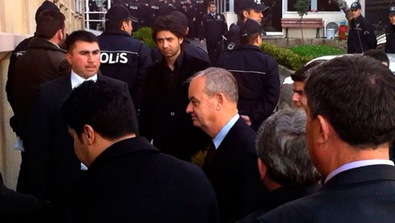 Un juzgado turco detiene al ex jefe del Estado Mayor acusado de golpismo