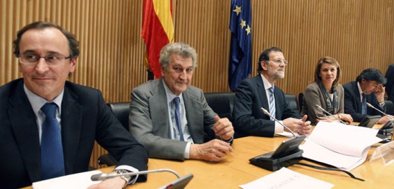 Rajoy avanza un ajuste entre 37.000 y 40.000 millones en 2012 tras superar el déficit el 8%